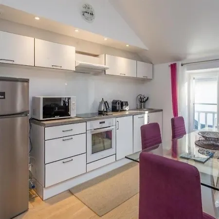 Apartamento Plein Centre Au Calme, T3 Renove