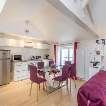 Plein Centre Au Calme, T3 Renove Apartamento